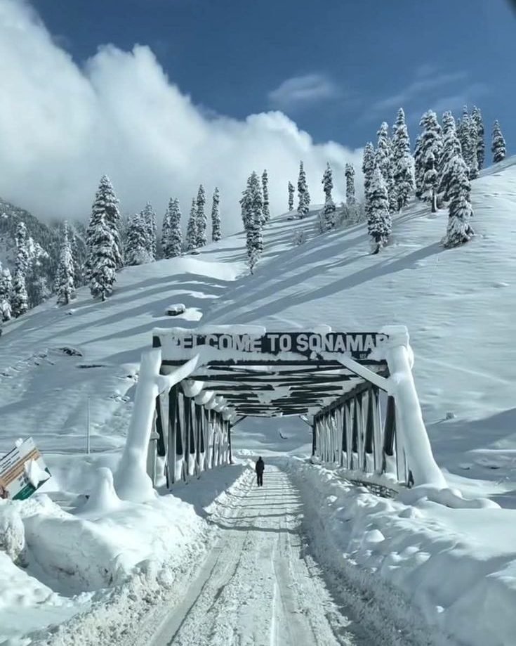 Welcome to Sonamarg, Kashmir🌊